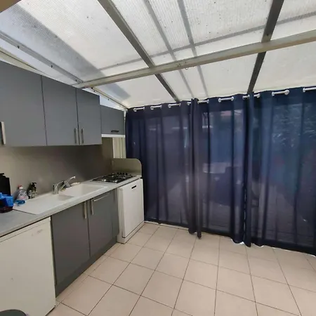 T2 Mezzanine Dans La Pinede, 5 Pers, Piscine - Fr-1-607-77 公寓 阿格德