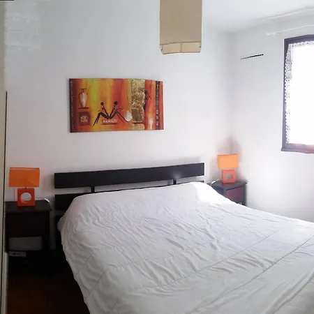 T2 Mezzanine Dans La Pinede, 5 Pers, Piscine - Fr-1-607-77 阿格德