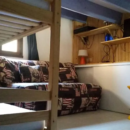 T2 Mezzanine Dans La Pinede, 5 Pers, Piscine - Fr-1-607-77 * 阿格德