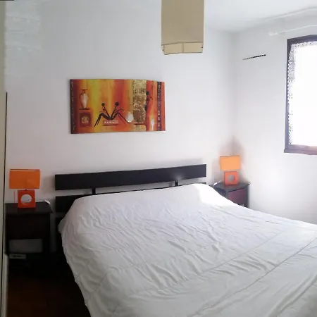 Apartment T2 Mezzanine Climatise Avec Piscine, Proche Et Loisirs, Pour 5 Pers. - Fr-1-607-77 *