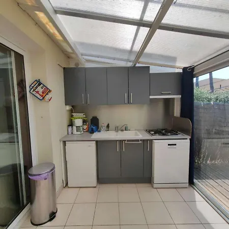 T2 Mezzanine Climatise Avec Piscine, Proche Et Loisirs, Pour 5 Pers. - Fr-1-607-77 Agde