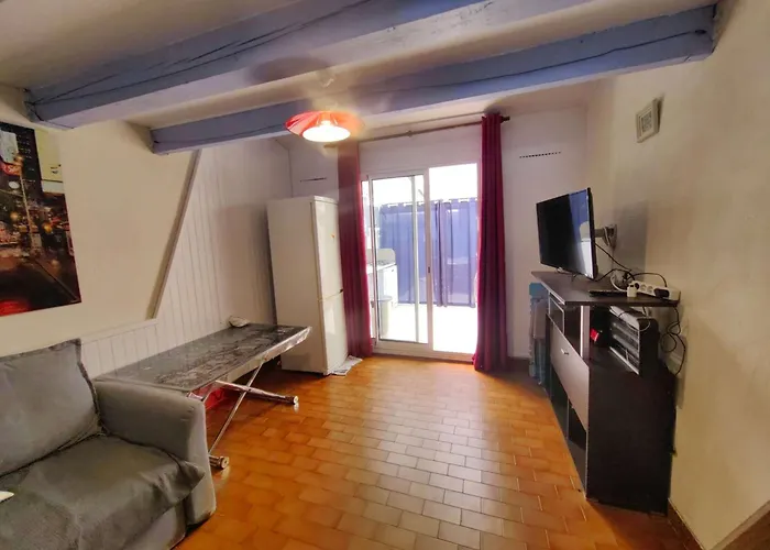 Appartamento T2 Mezzanine Dans La Pinède, 5 Pers, Piscine - Fr-1-607-77 Agde